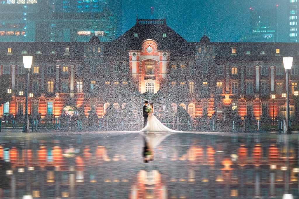 雨粒が輝く東京駅で紡ぐ☆彡永遠の愛を誓うウェディングフォトを♡